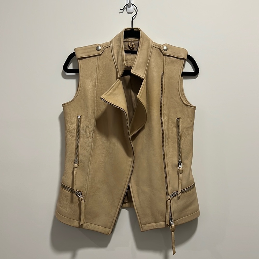 Roots Canada Leather Motorcycle Style Vest light tan MADE IN CANADA